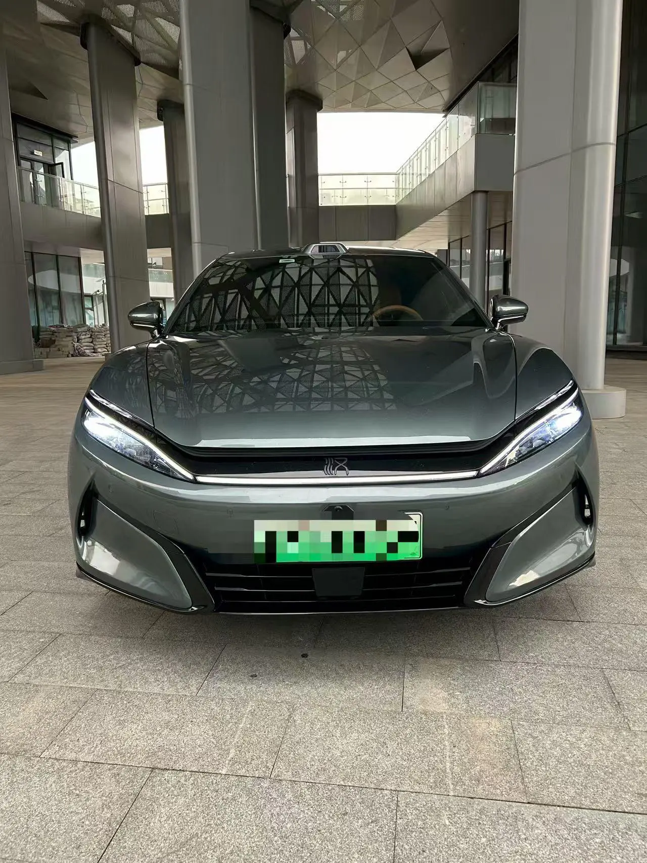 BYD Han L EV