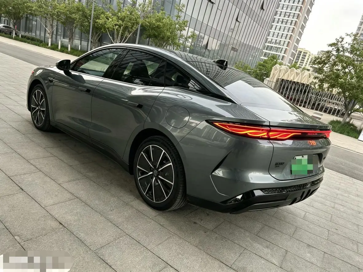 BYD Han L EV