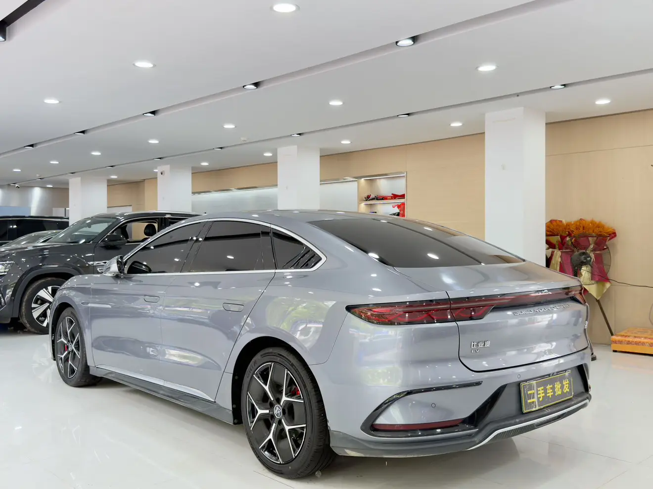 BYD Han EV