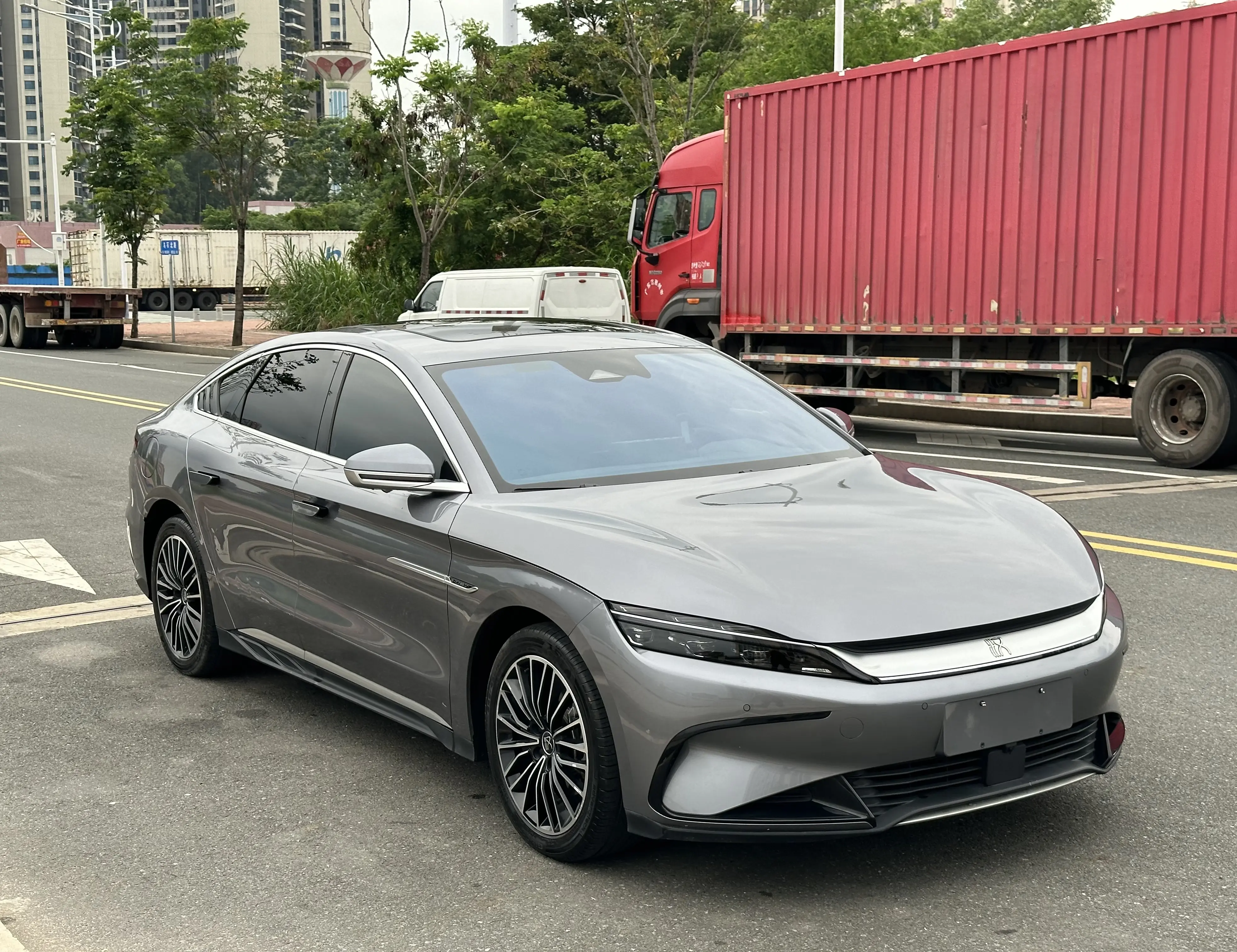 BYD Han EV