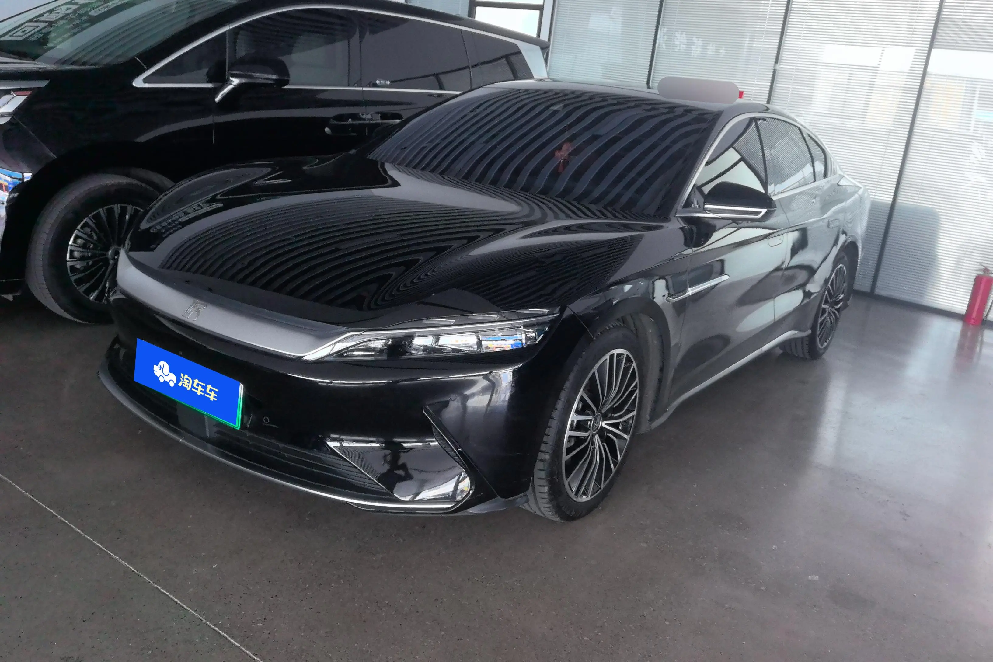 BYD Han EV