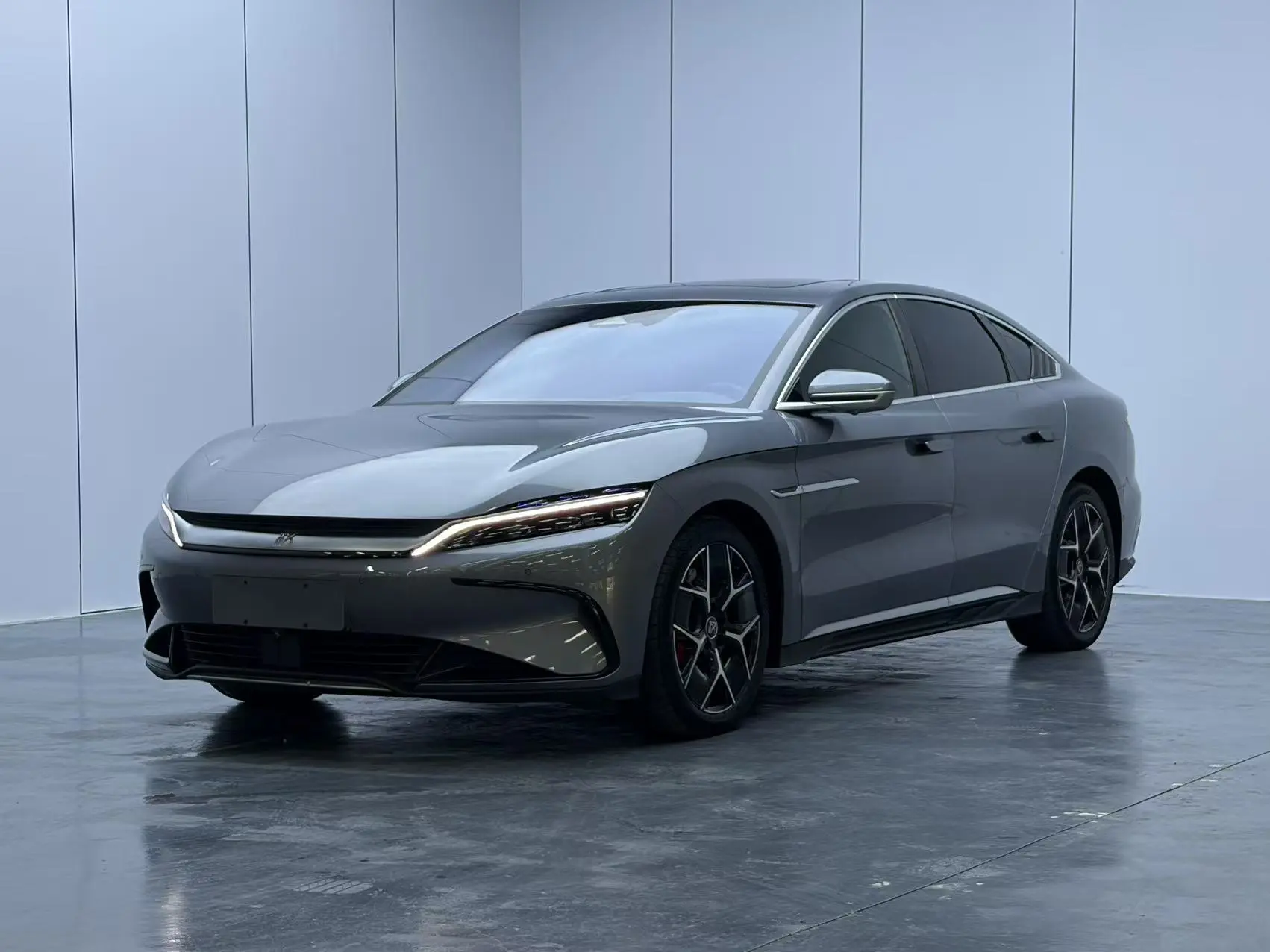BYD Han EV