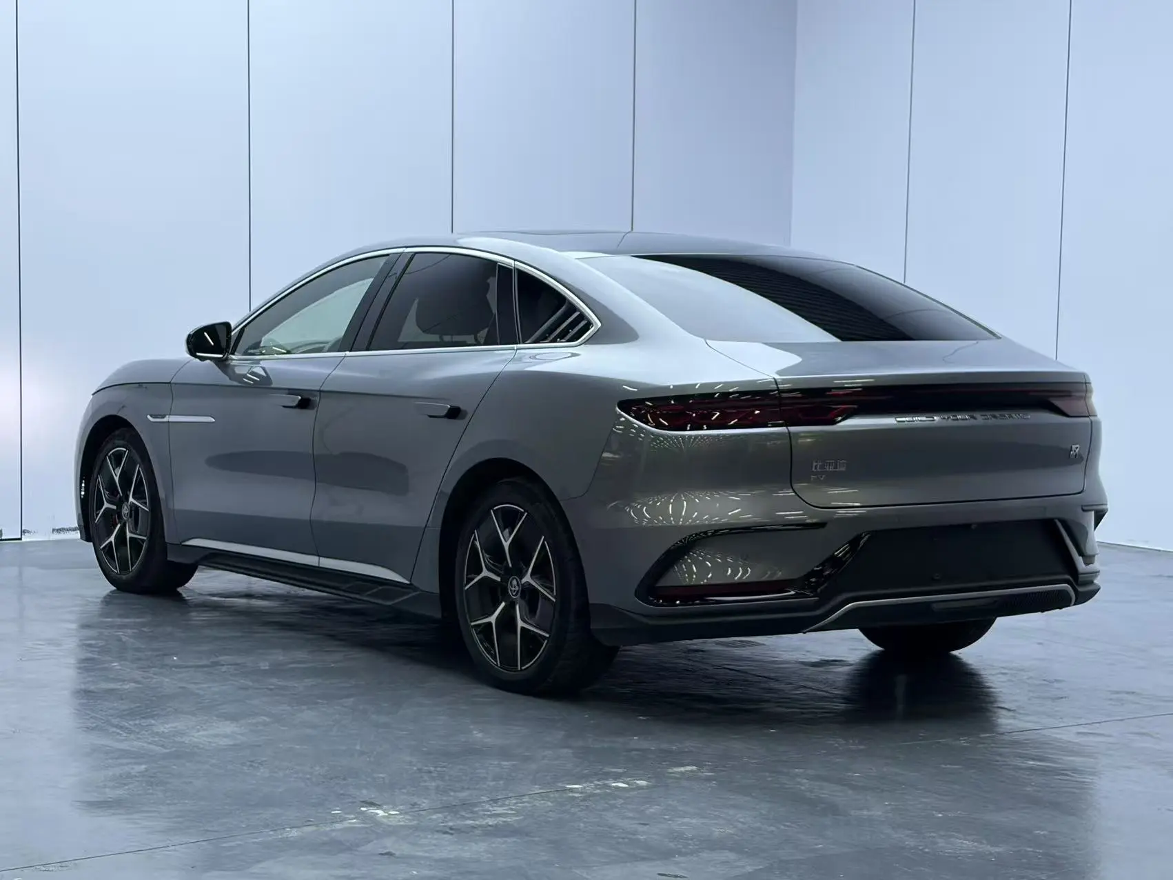 BYD Han EV