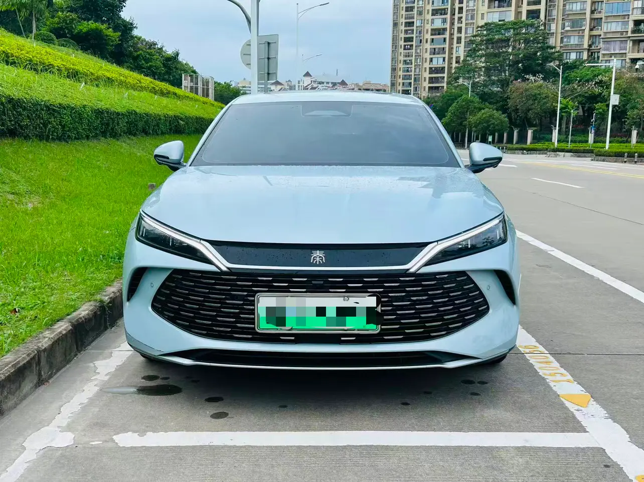 BYD Qin L DM