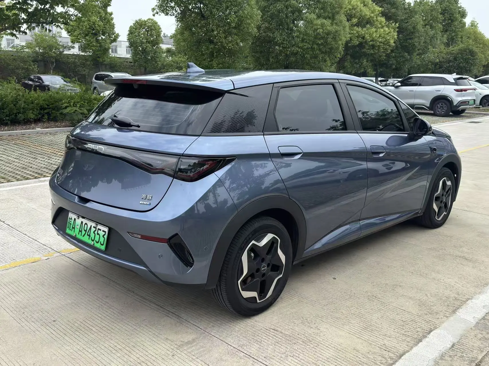 BYD Dolphin