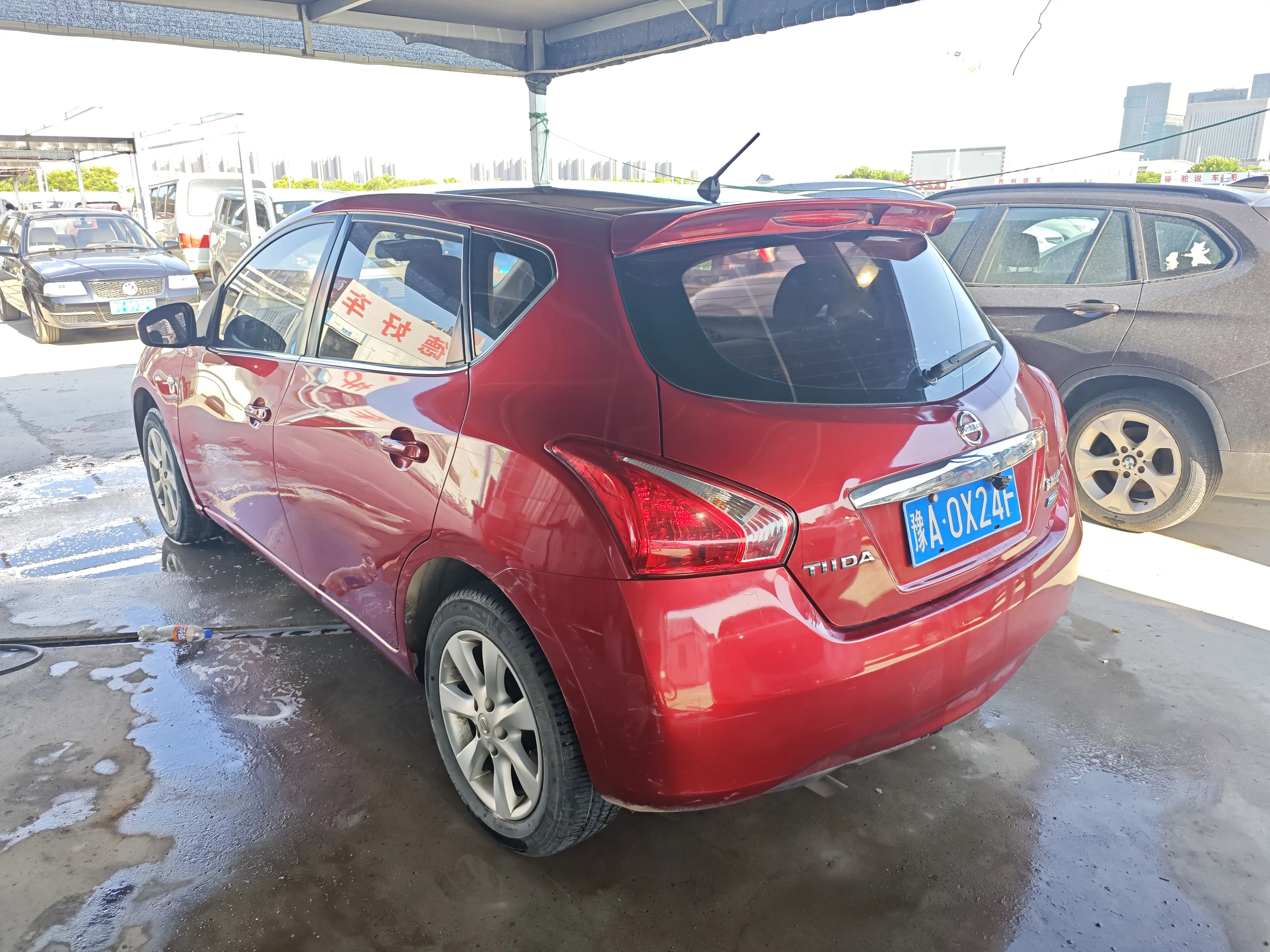 Nissan Tiida