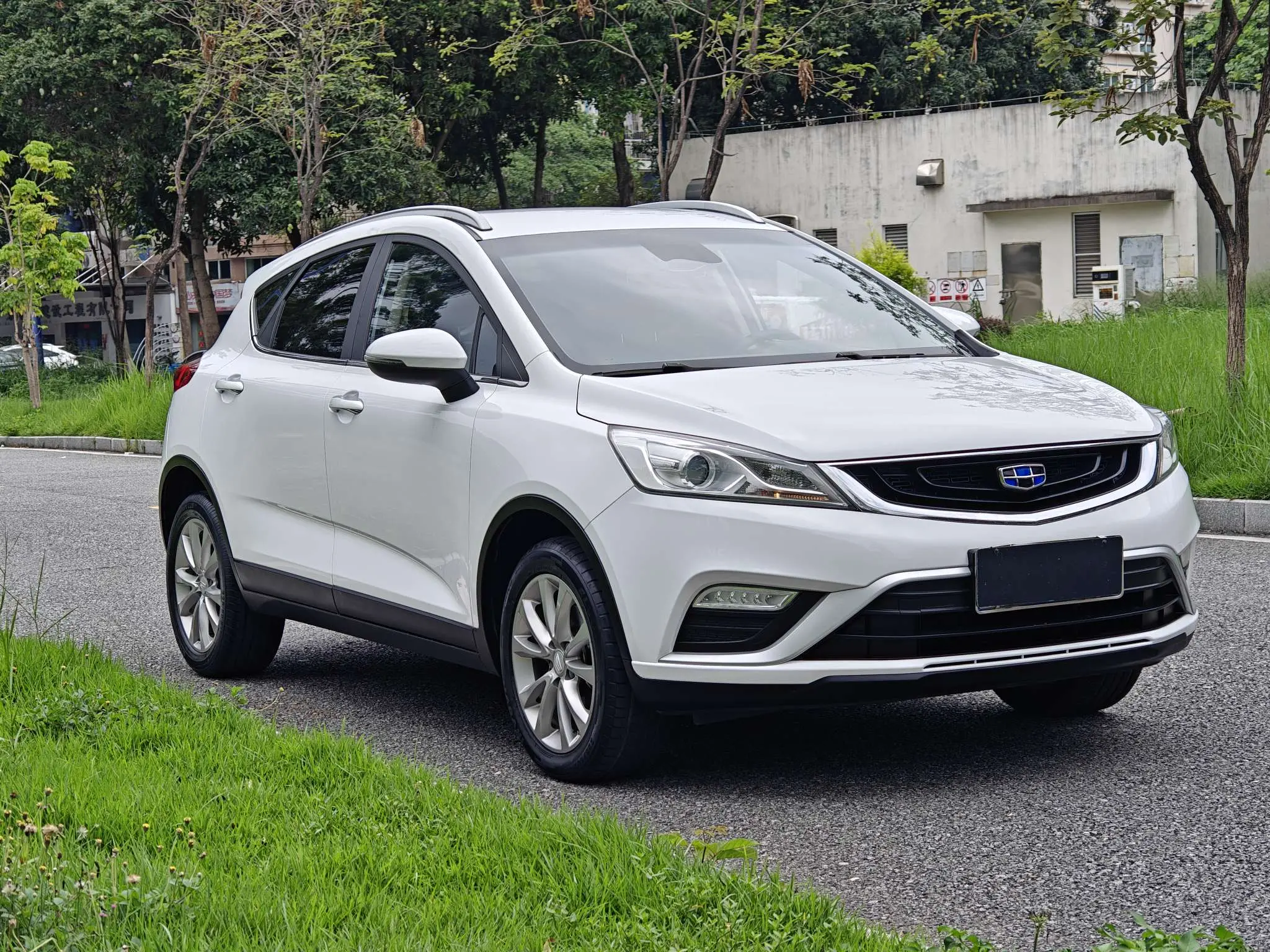 Geely Emgrand GS