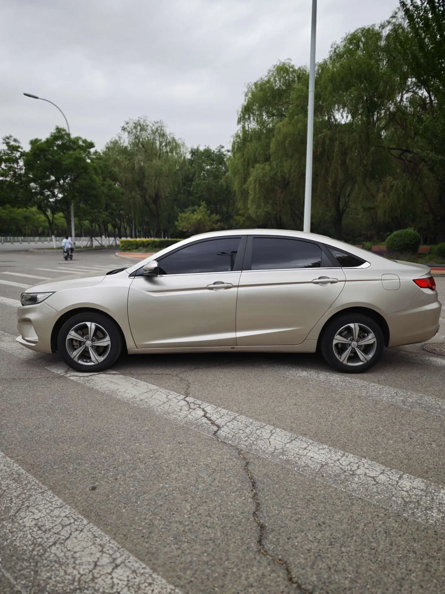 Geely Emgrand GL