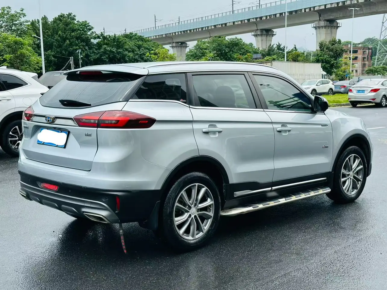 Geely Atlas