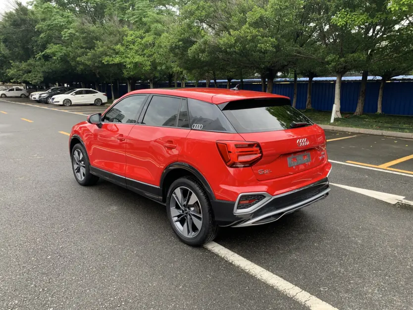 Audi Q2L