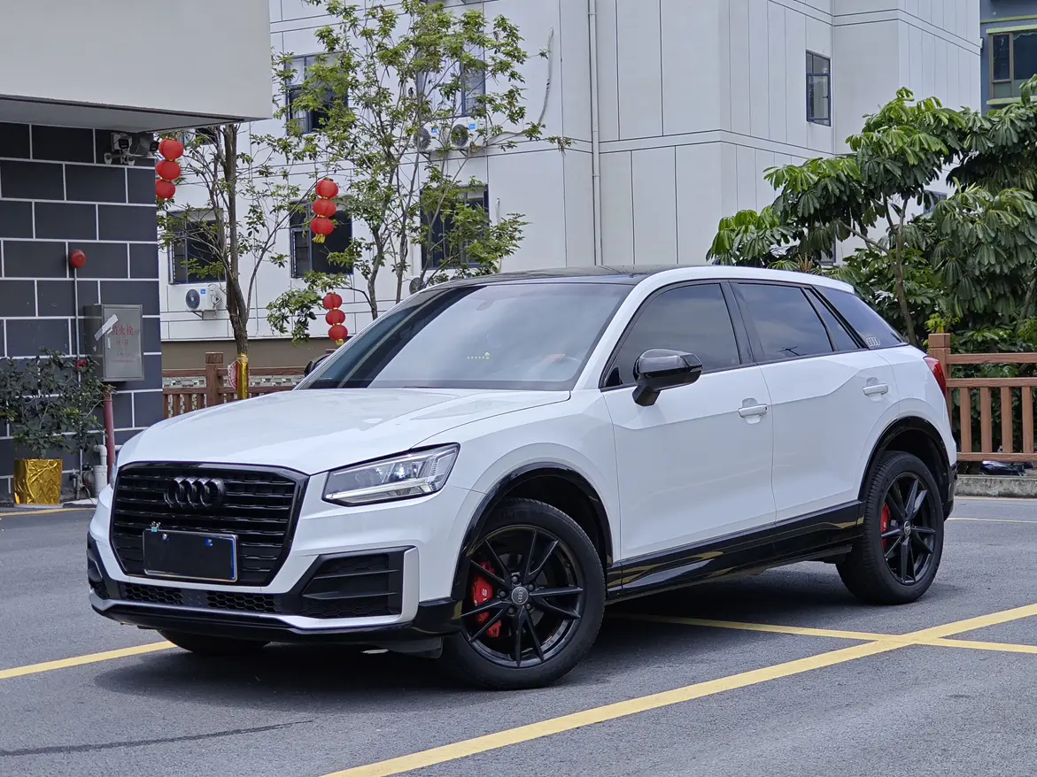 Audi Q2L