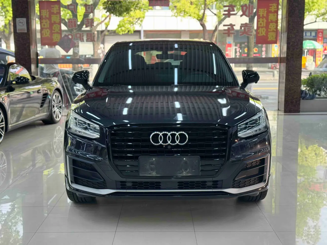 Audi Q2L
