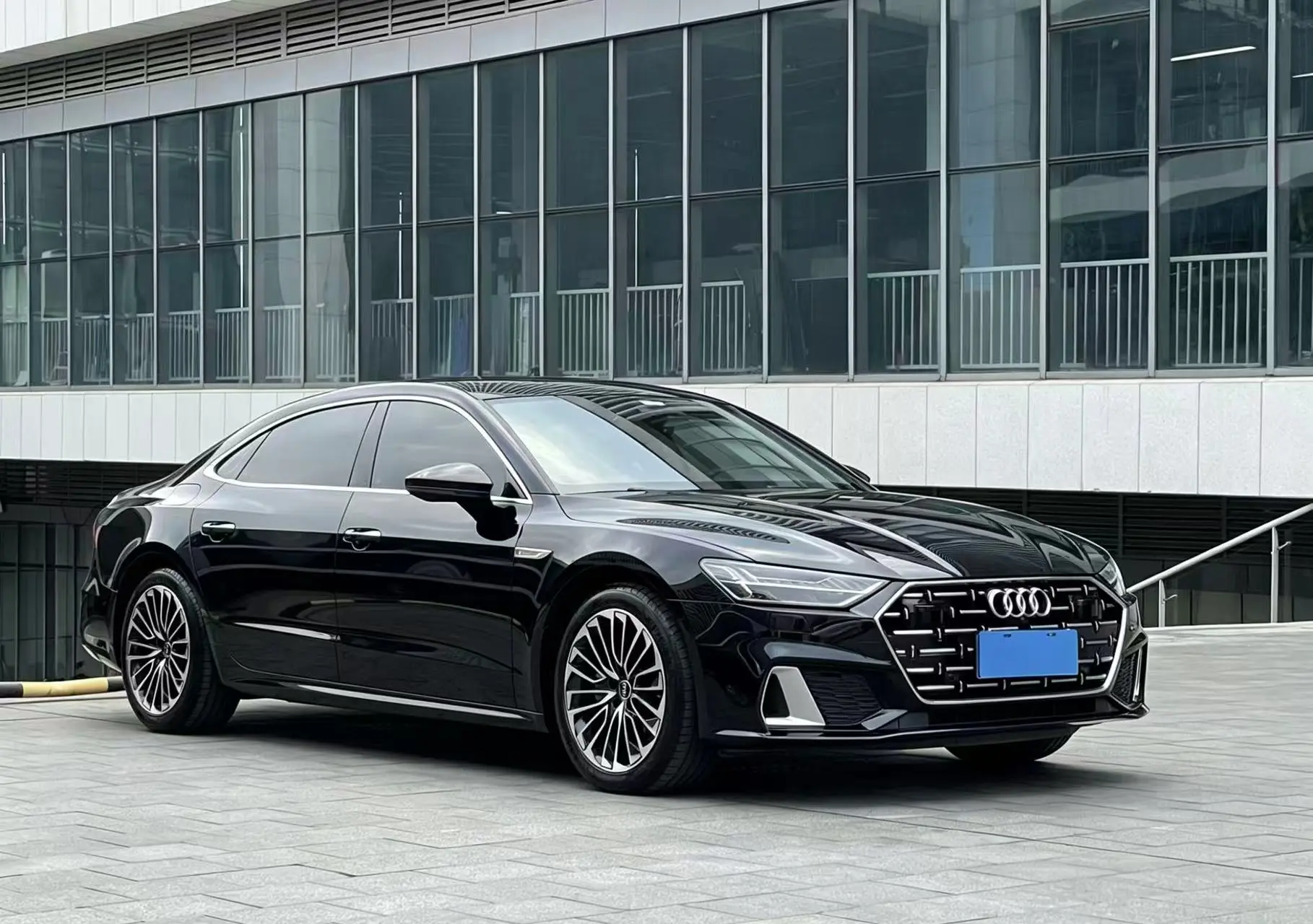Audi A7L