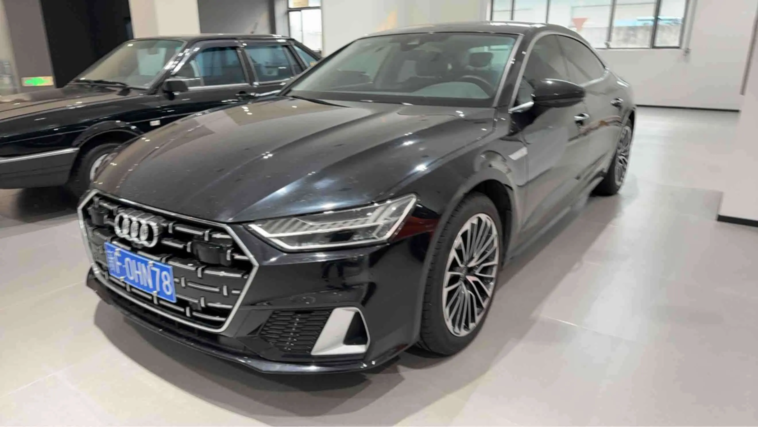 Audi A7L