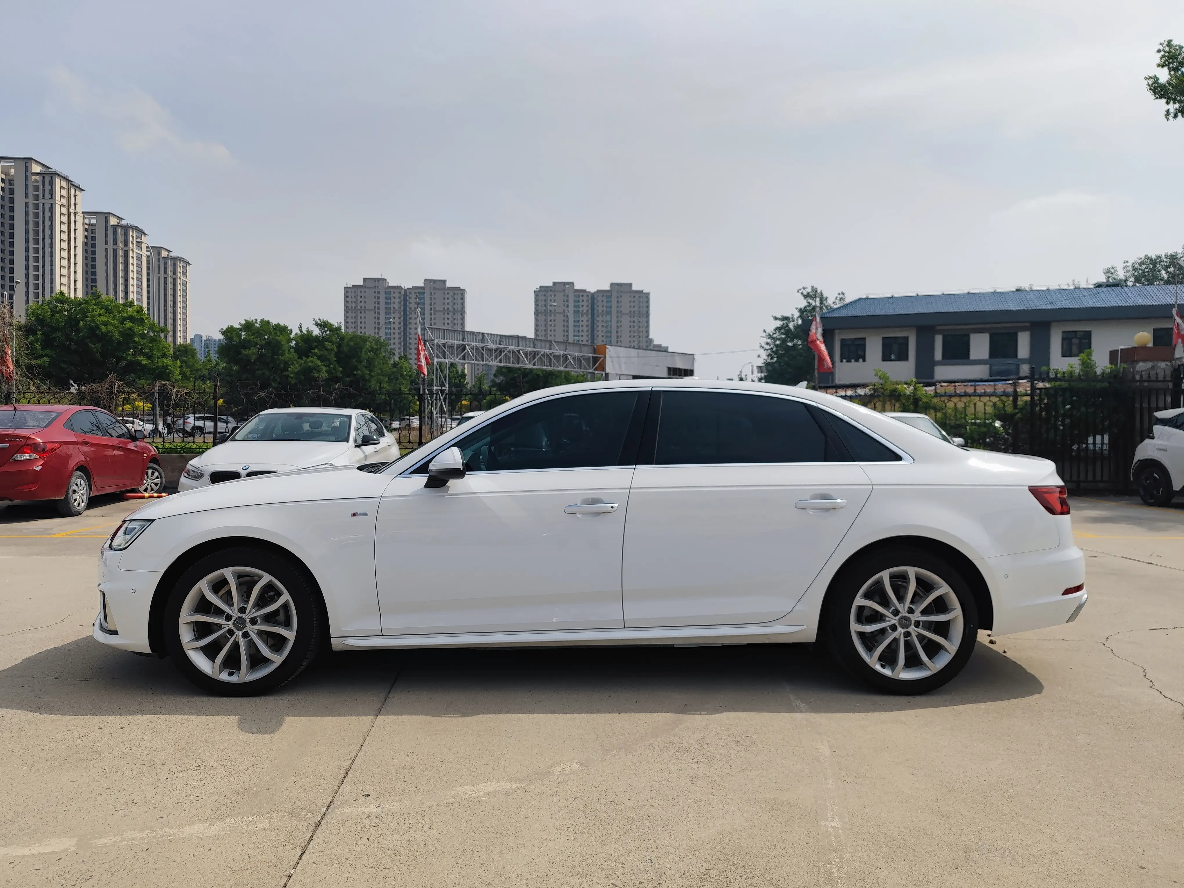 Audi A4L
