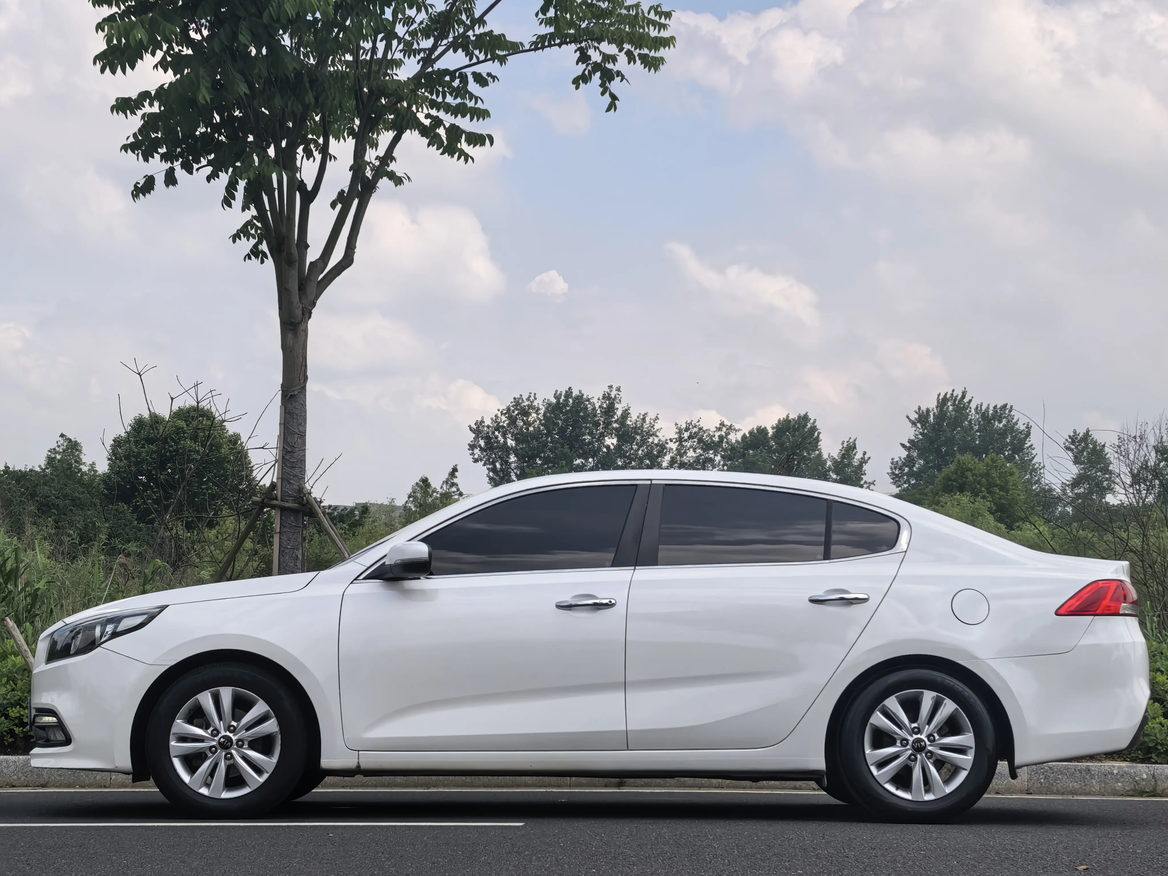 Kia K4