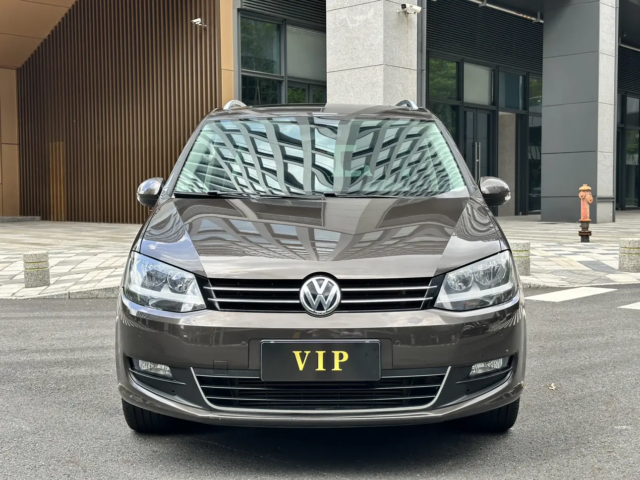 Volkswagen Sharon