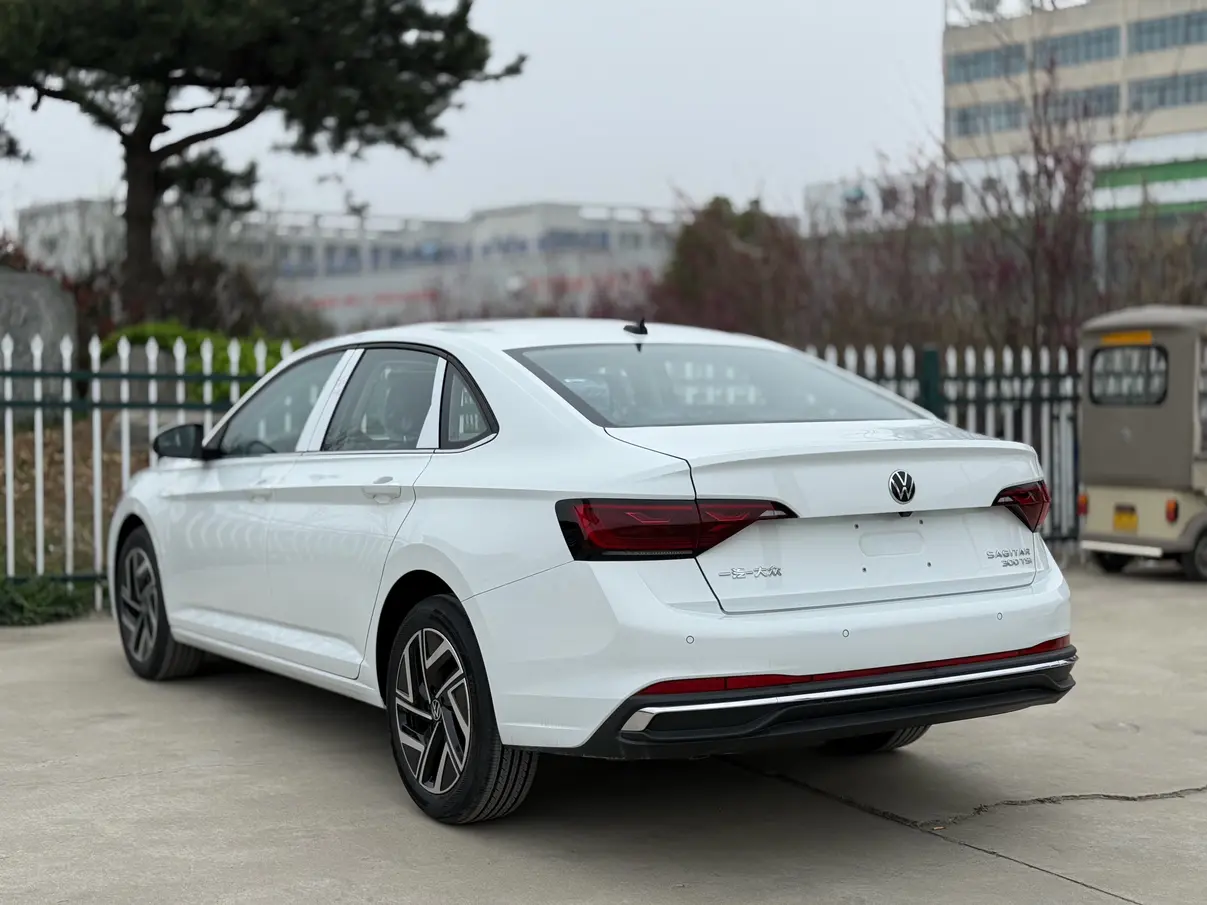 Volkswagen Sagitar