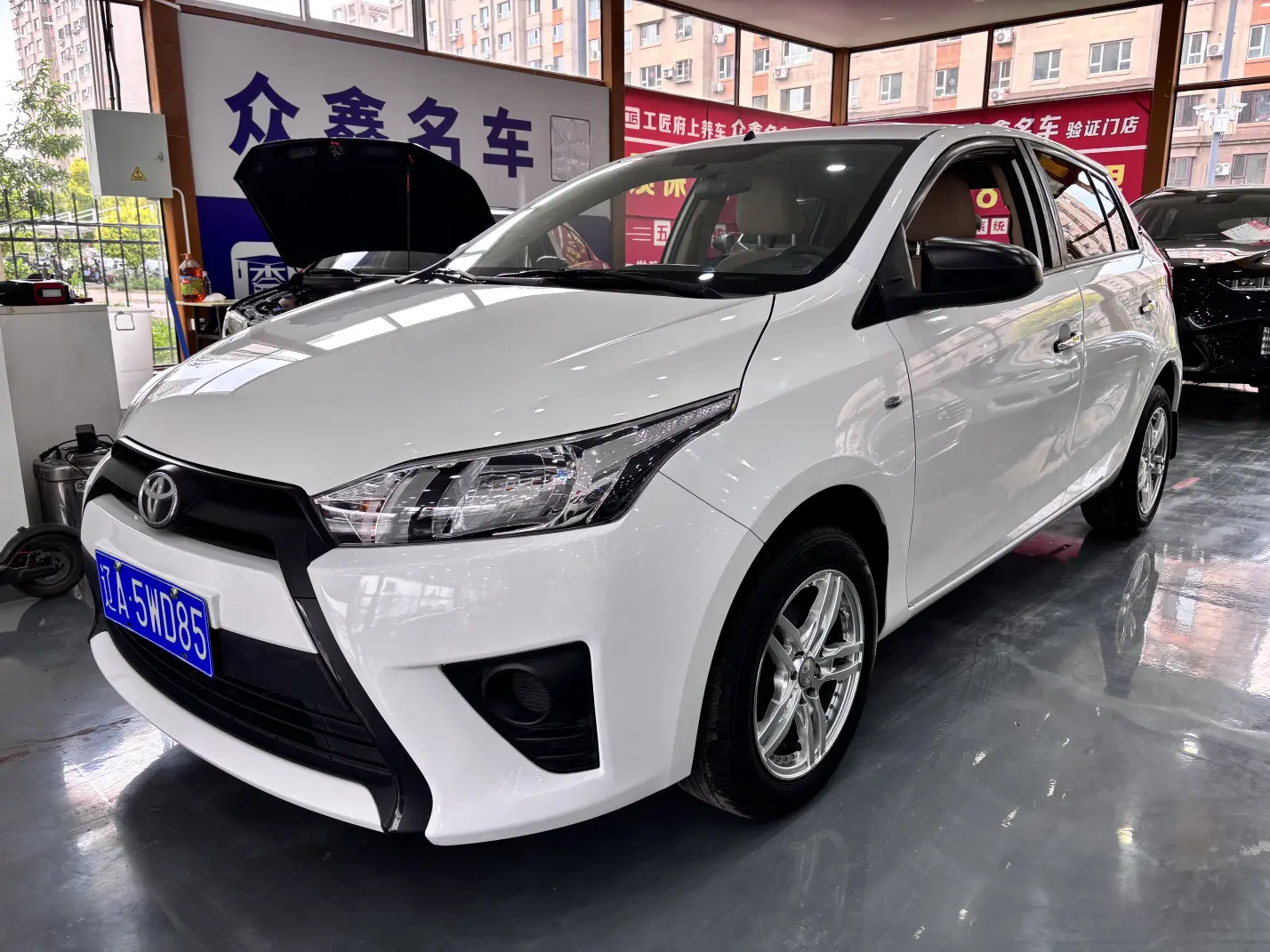 Toyota Yaris L