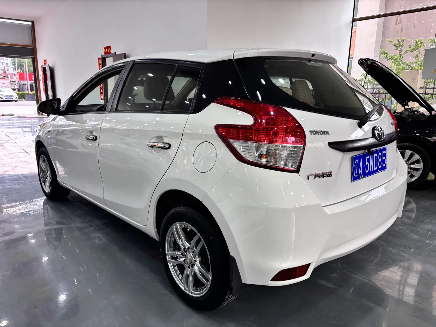 Toyota Yaris L