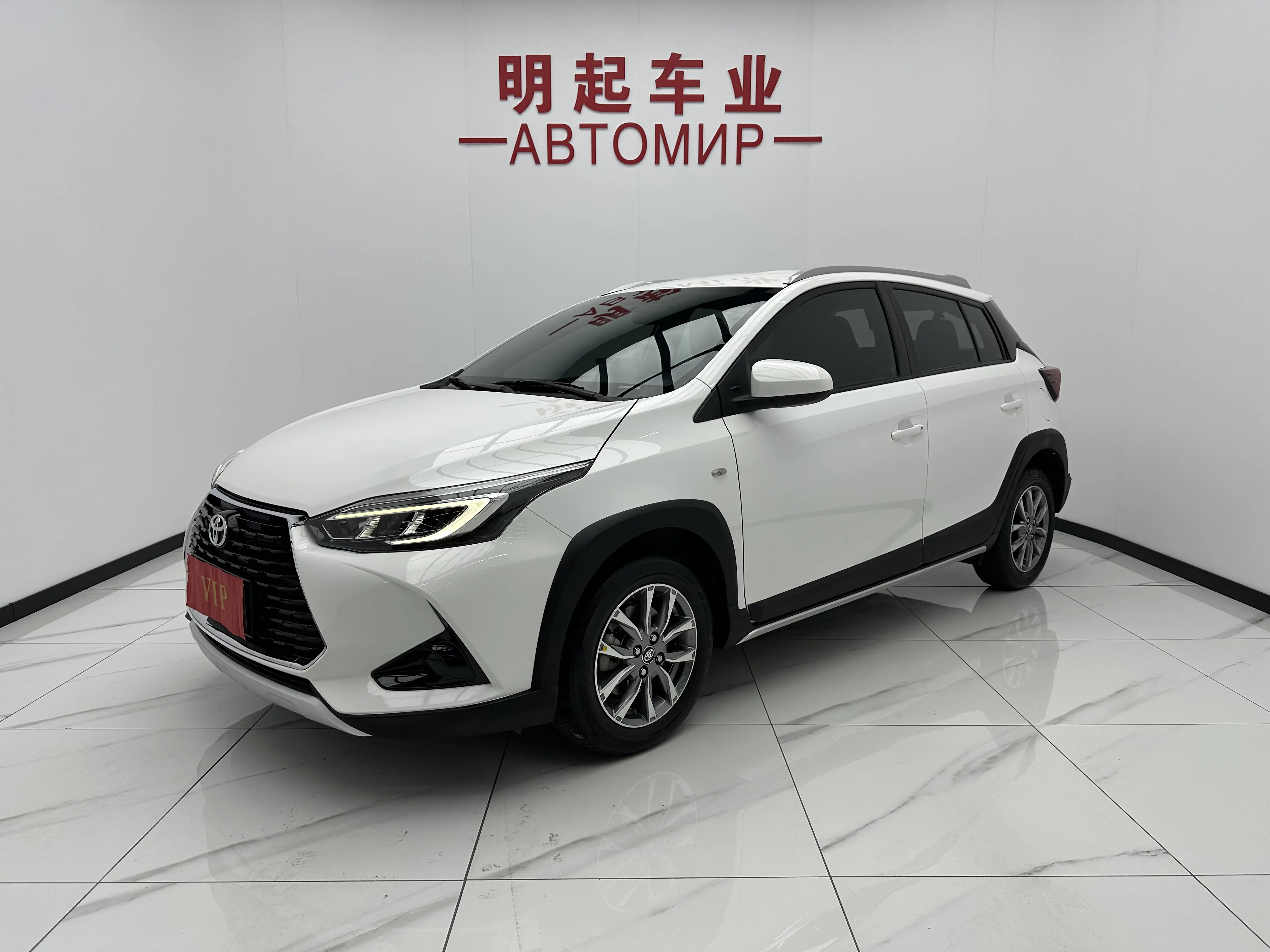 Toyota Yaris L