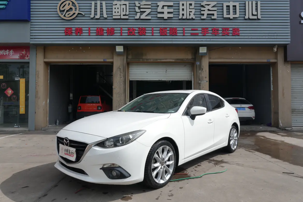 Mazda Axela