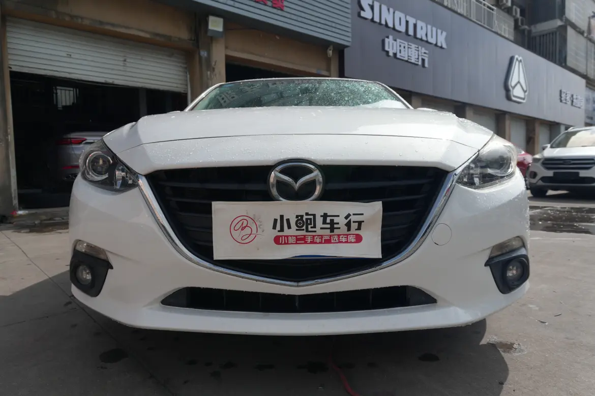 Mazda Axela