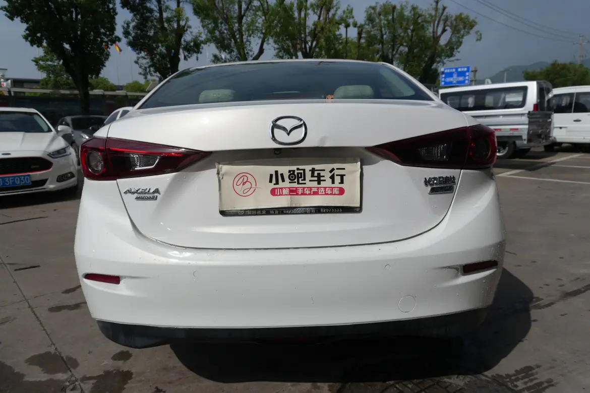 Mazda Axela