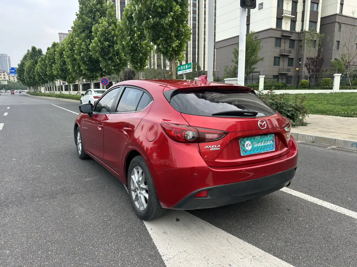 Mazda Axela
