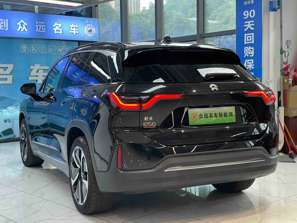 NIO ES6