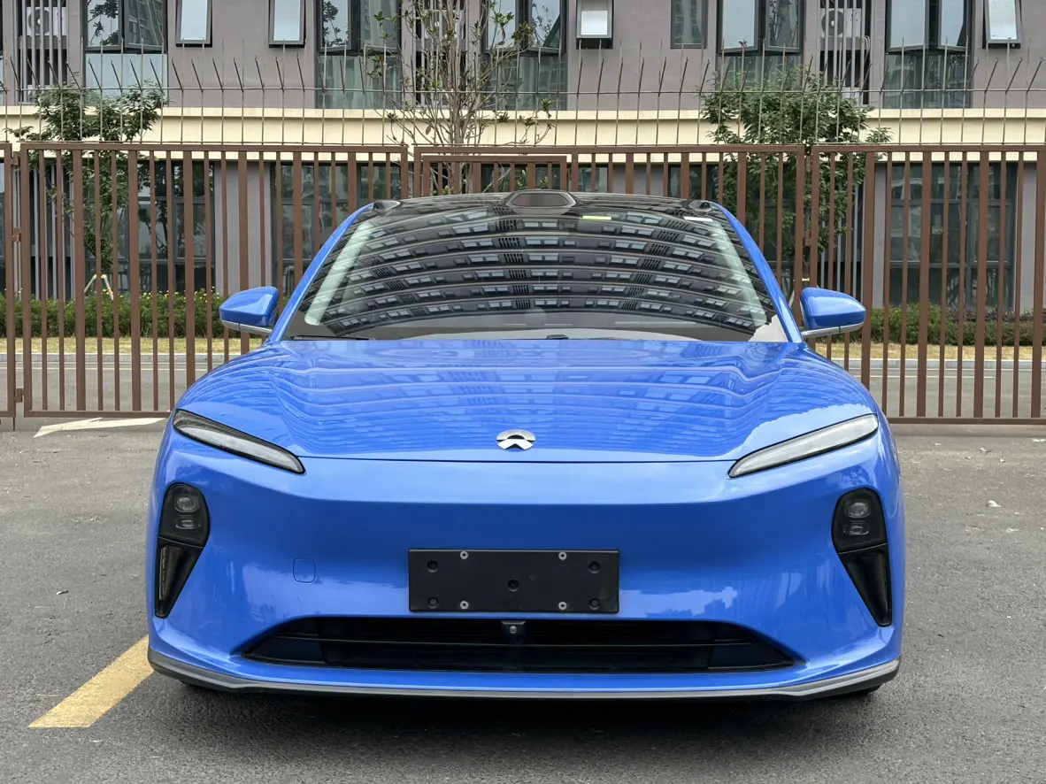 NIO ET5