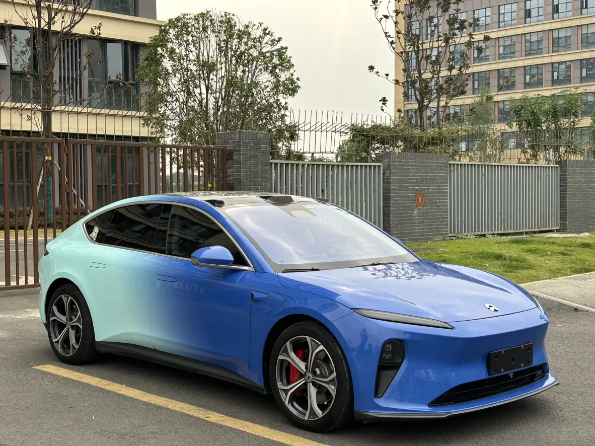 NIO ET5