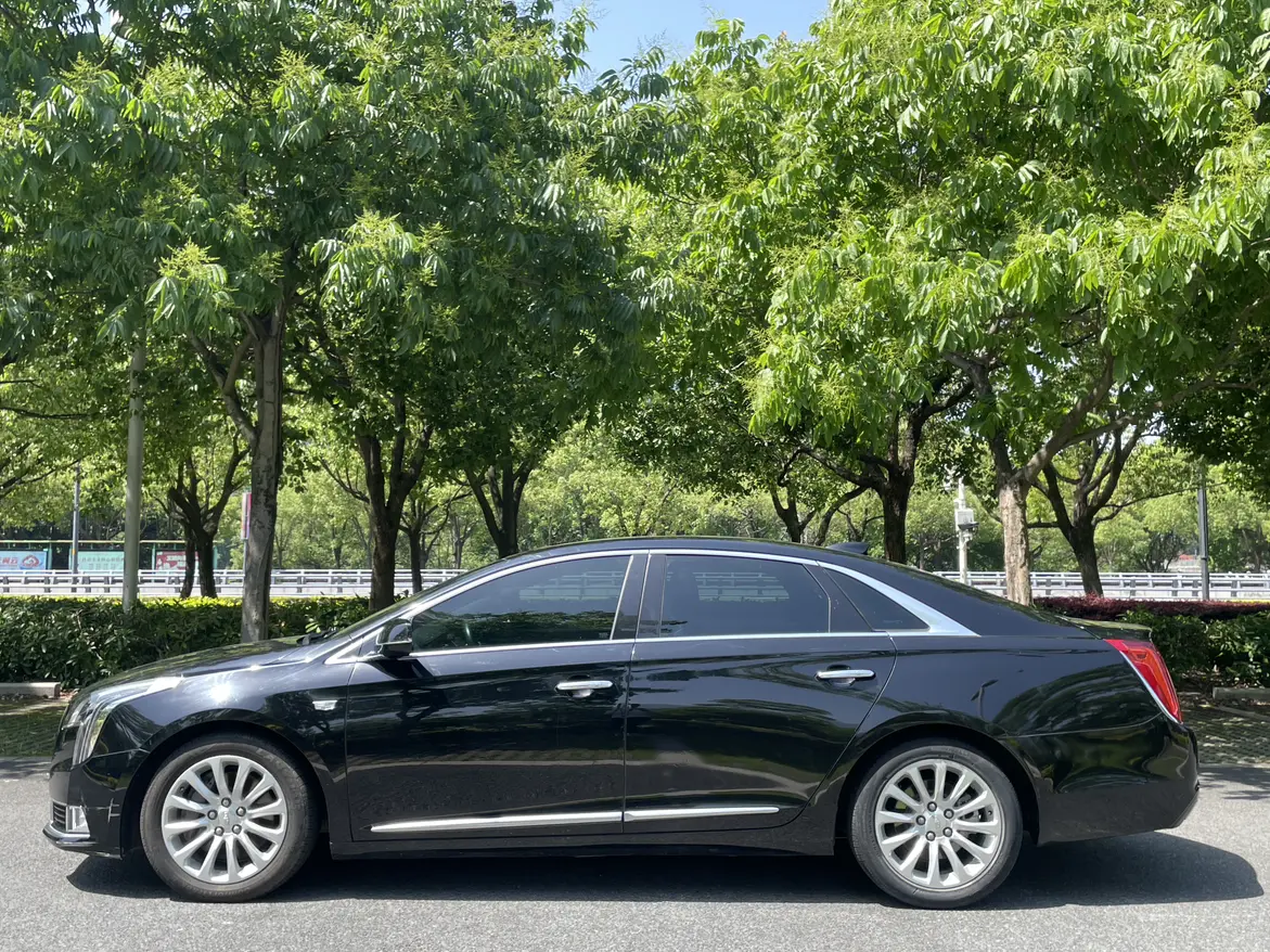 Cadillac XTS