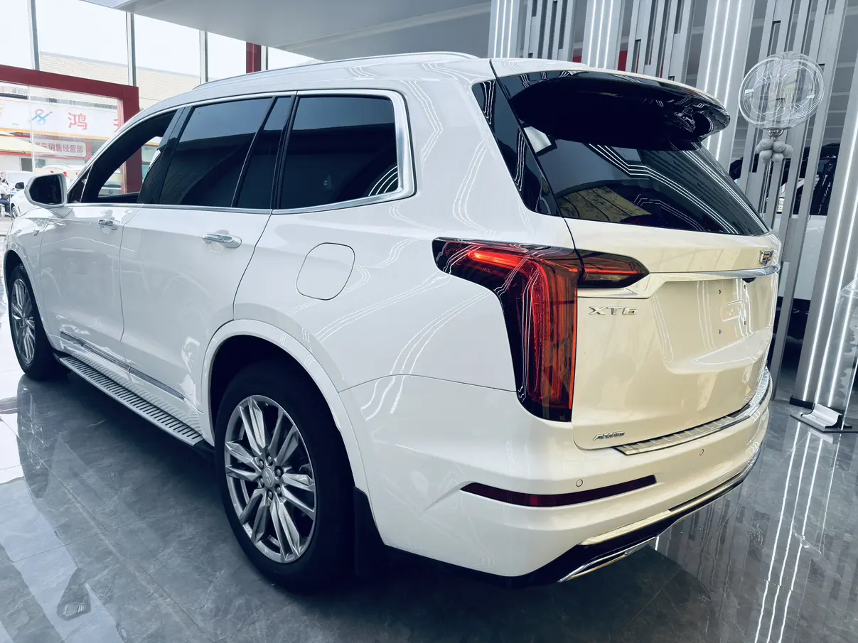 Cadillac XT6