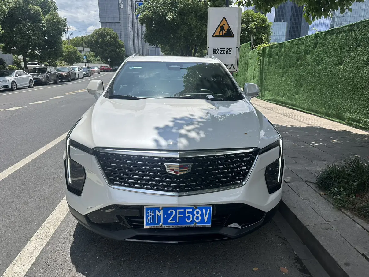 Cadillac XT4