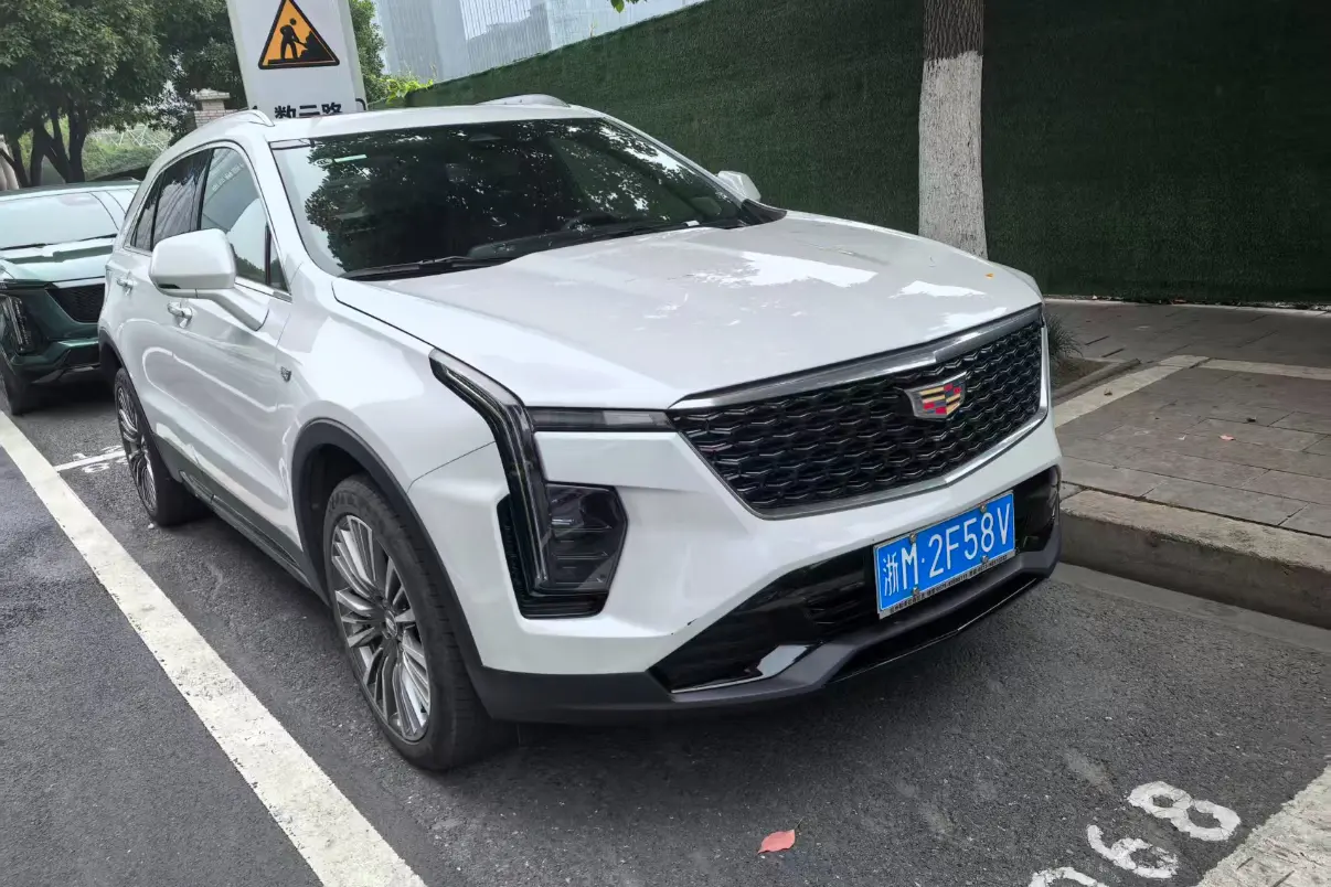 Cadillac XT4