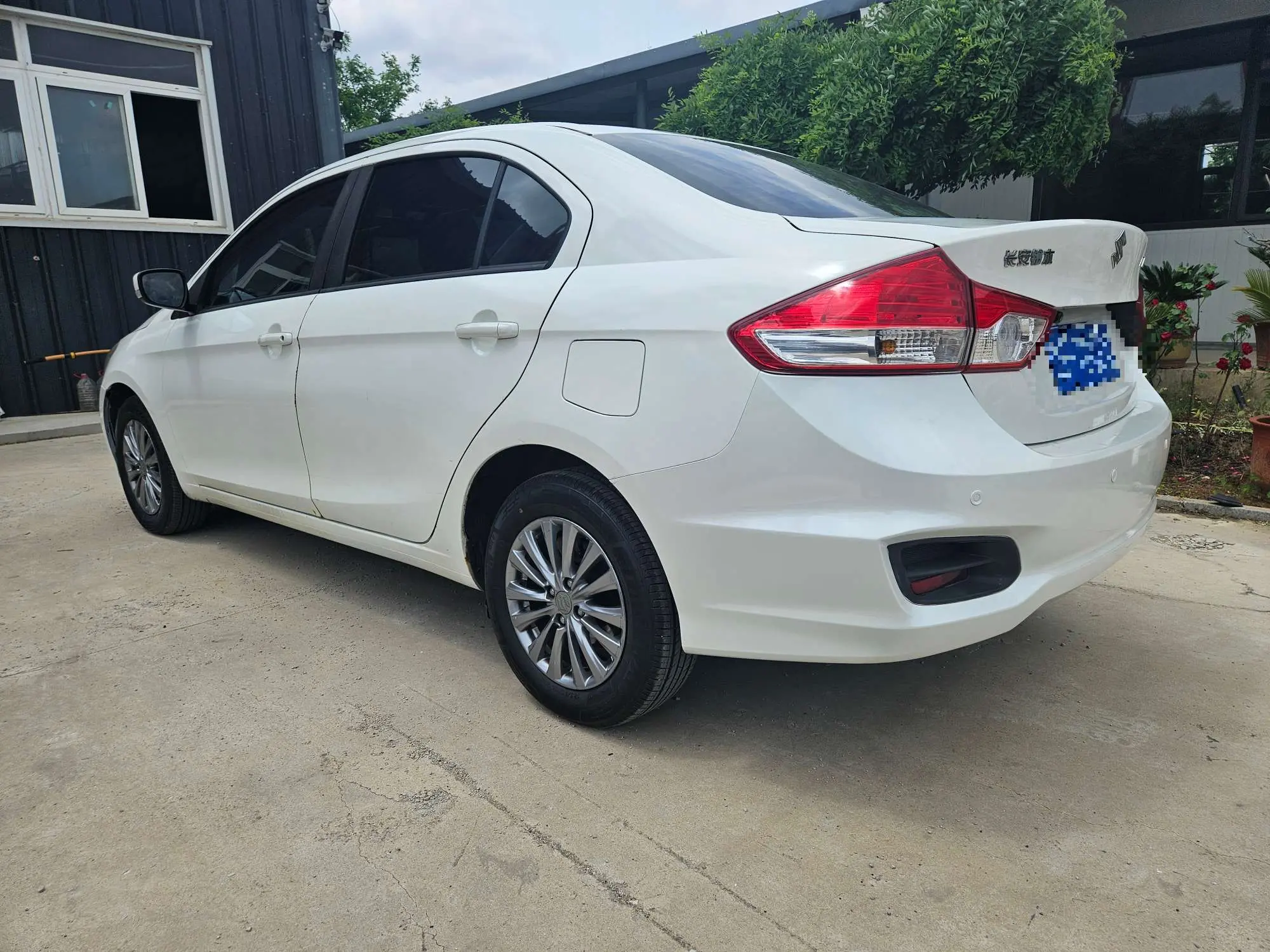 Suzuki Alivio