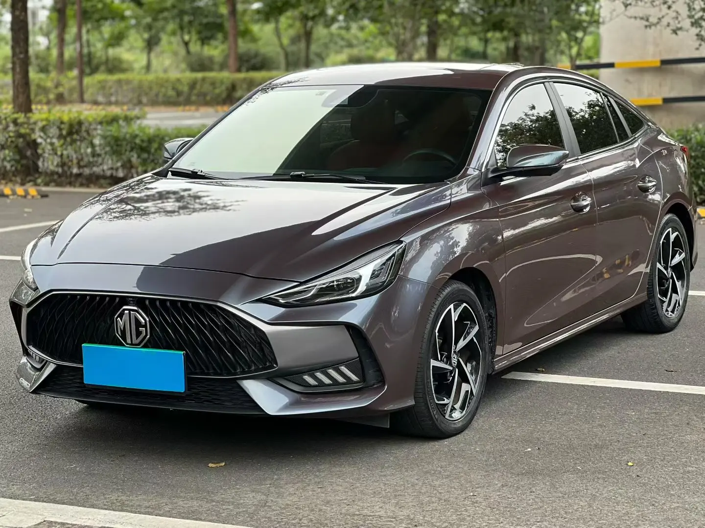 MG 5