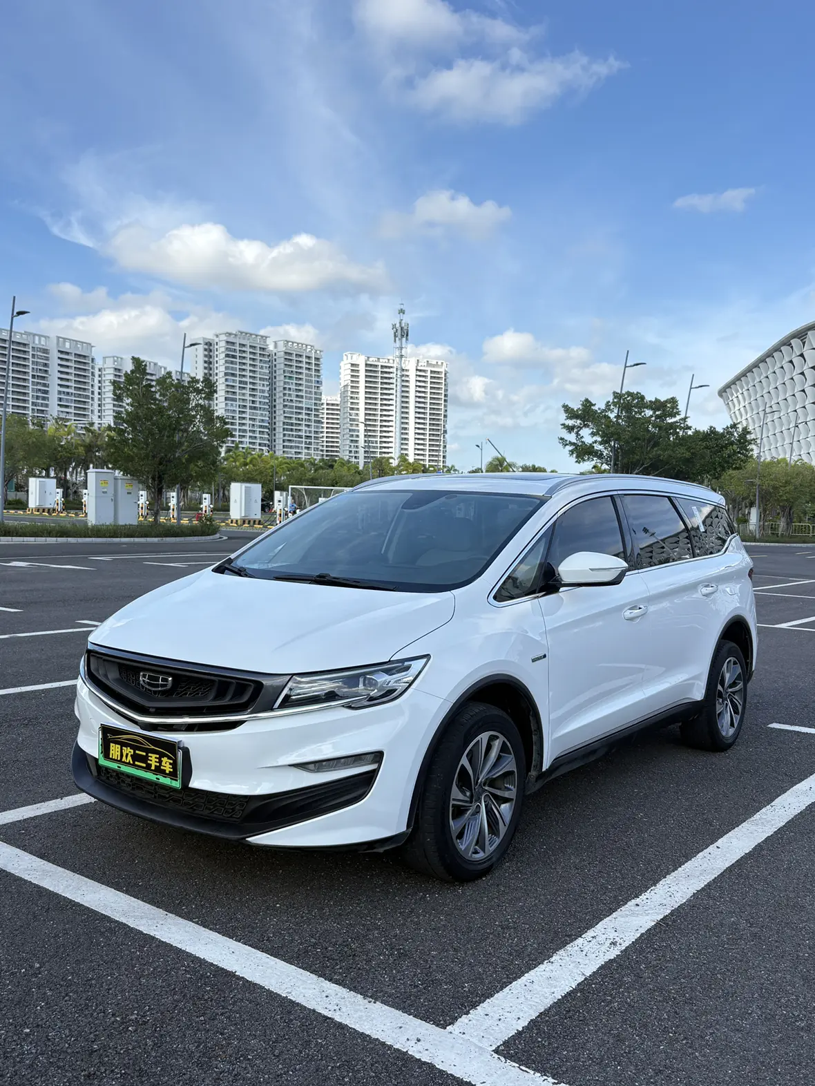 Geely Jiaji PHEV