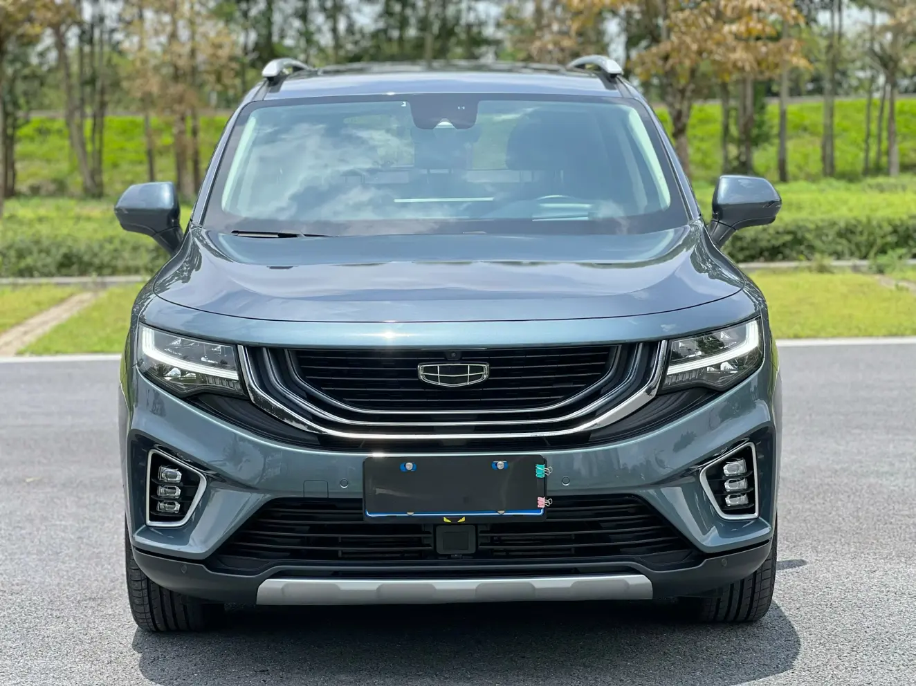 Geely Okavango