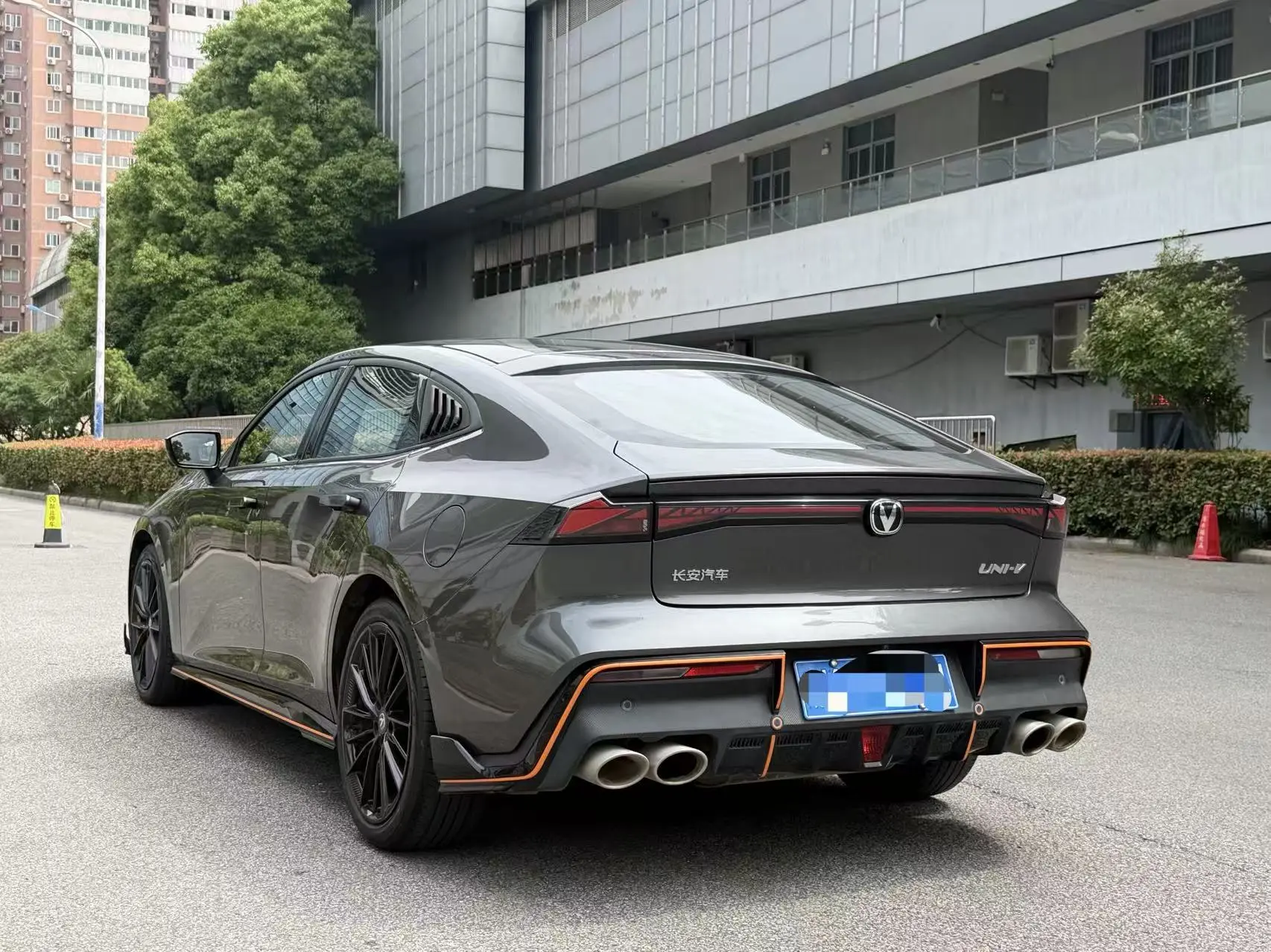 Changan UNI-V