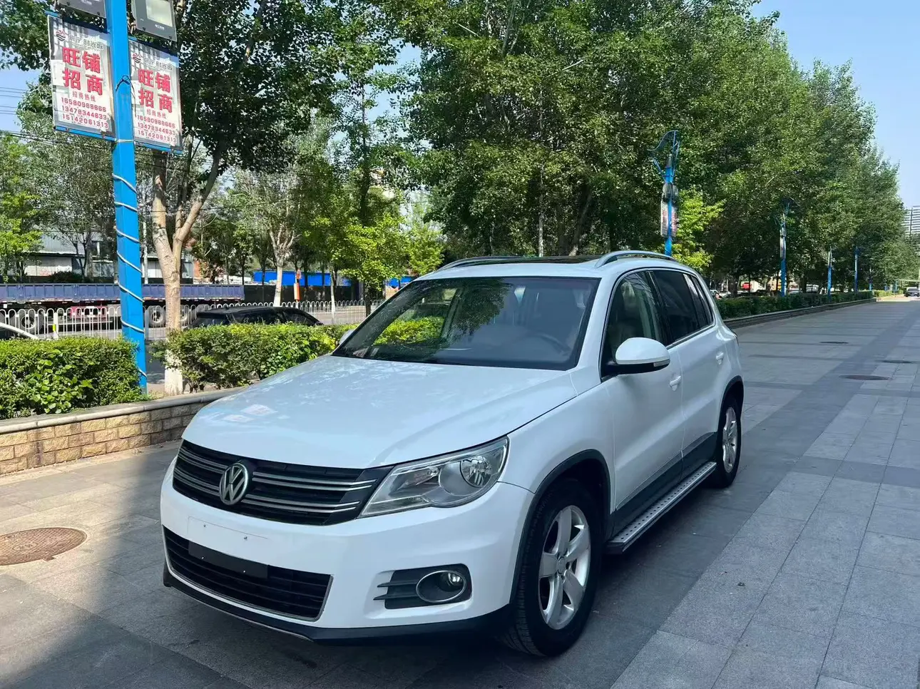 Volkswagen Tiguan (Tharu)