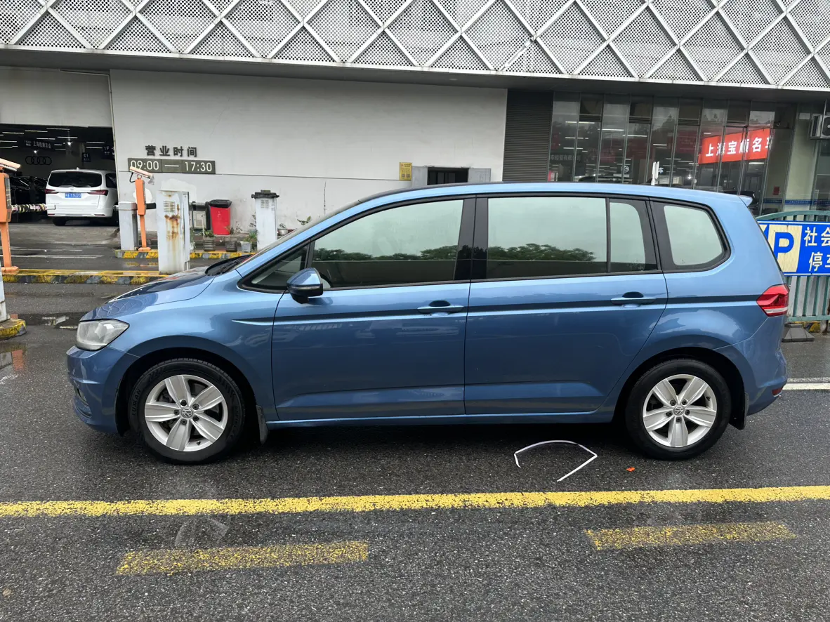 Volkswagen Touran L