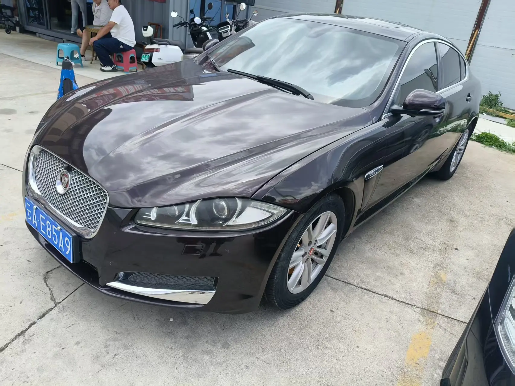 Jaguar XF