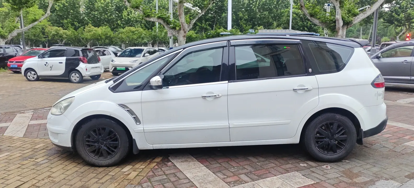 Ford Max