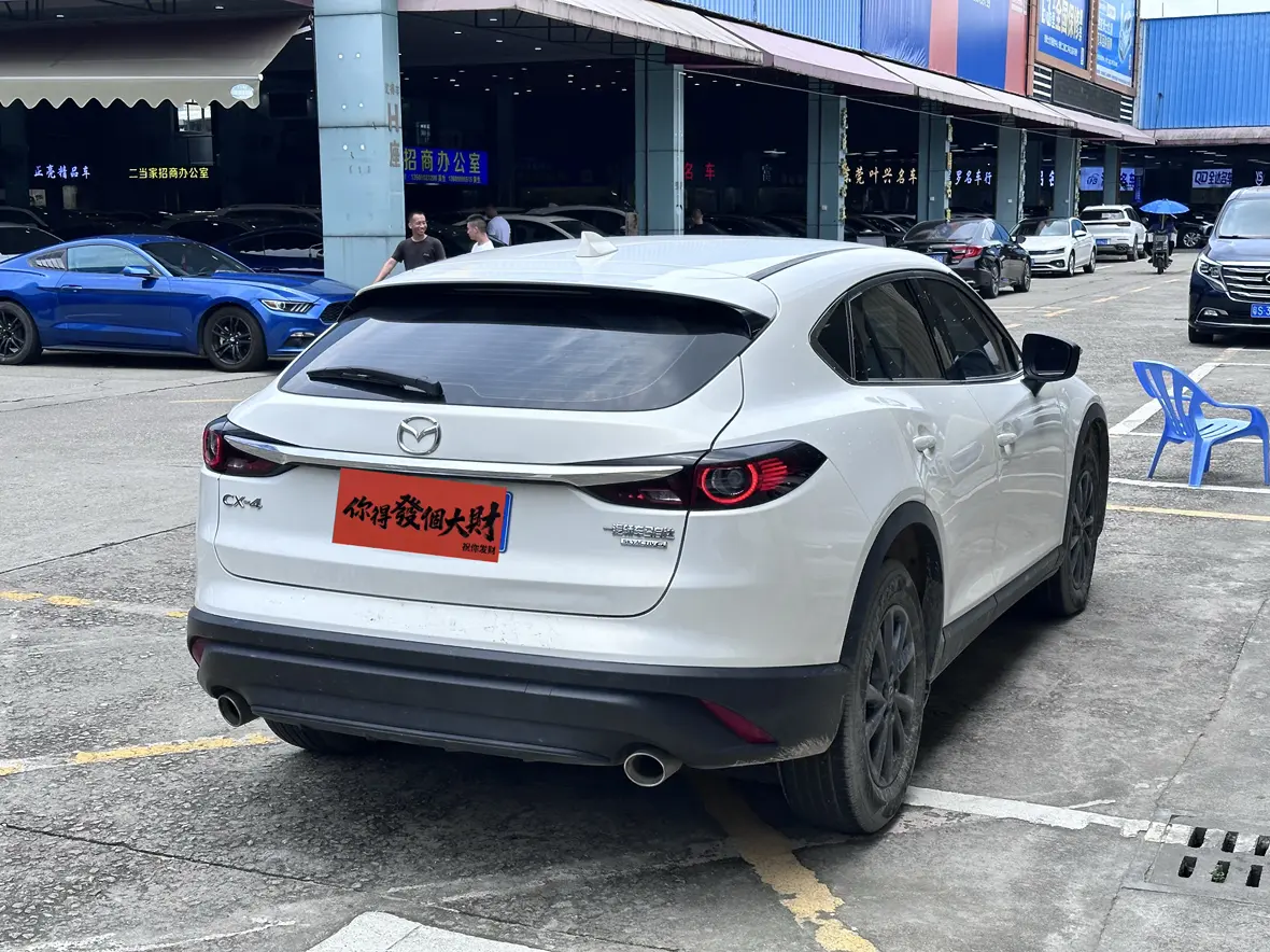 Mazda CX-4