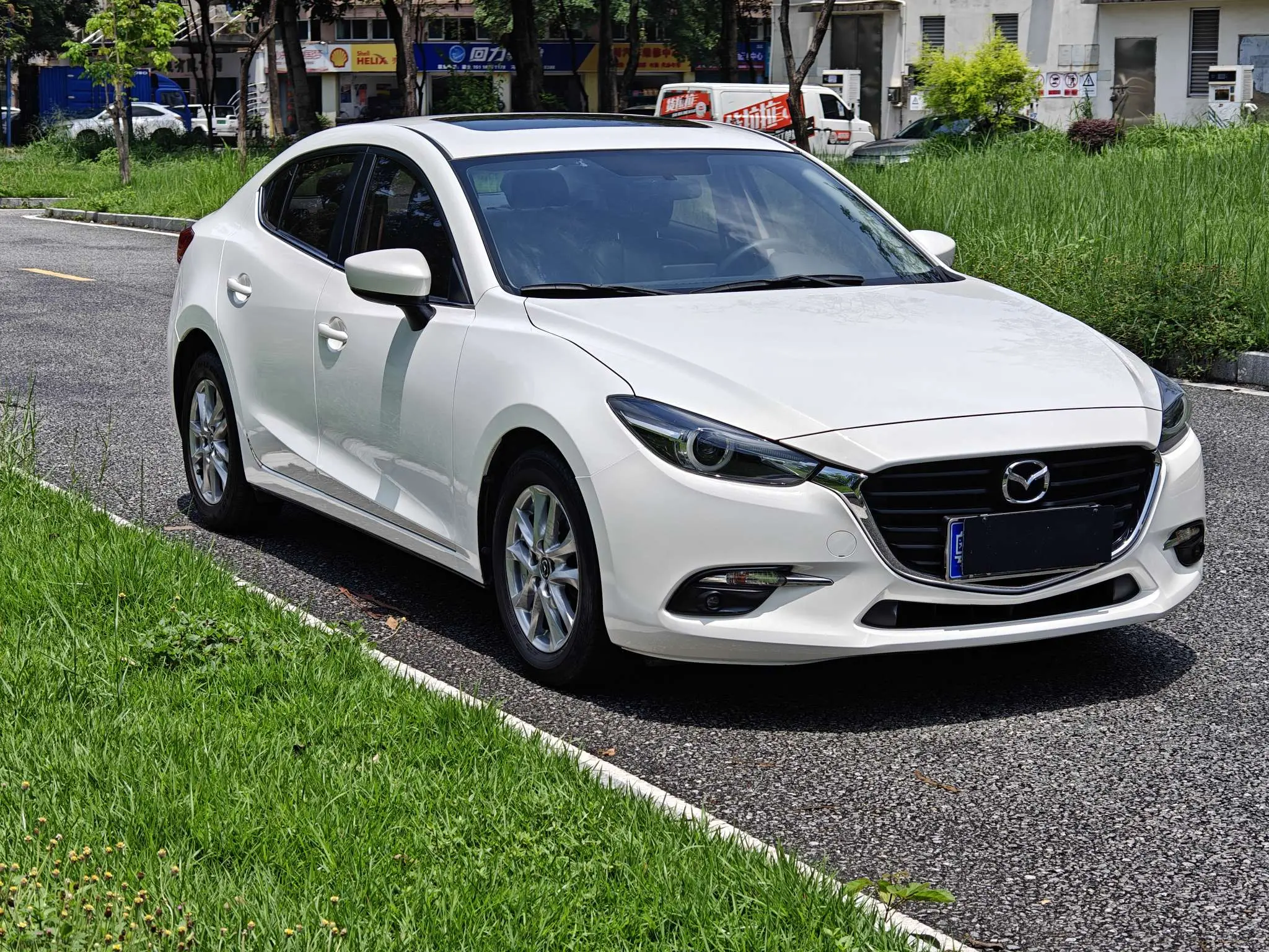 Mazda Axela