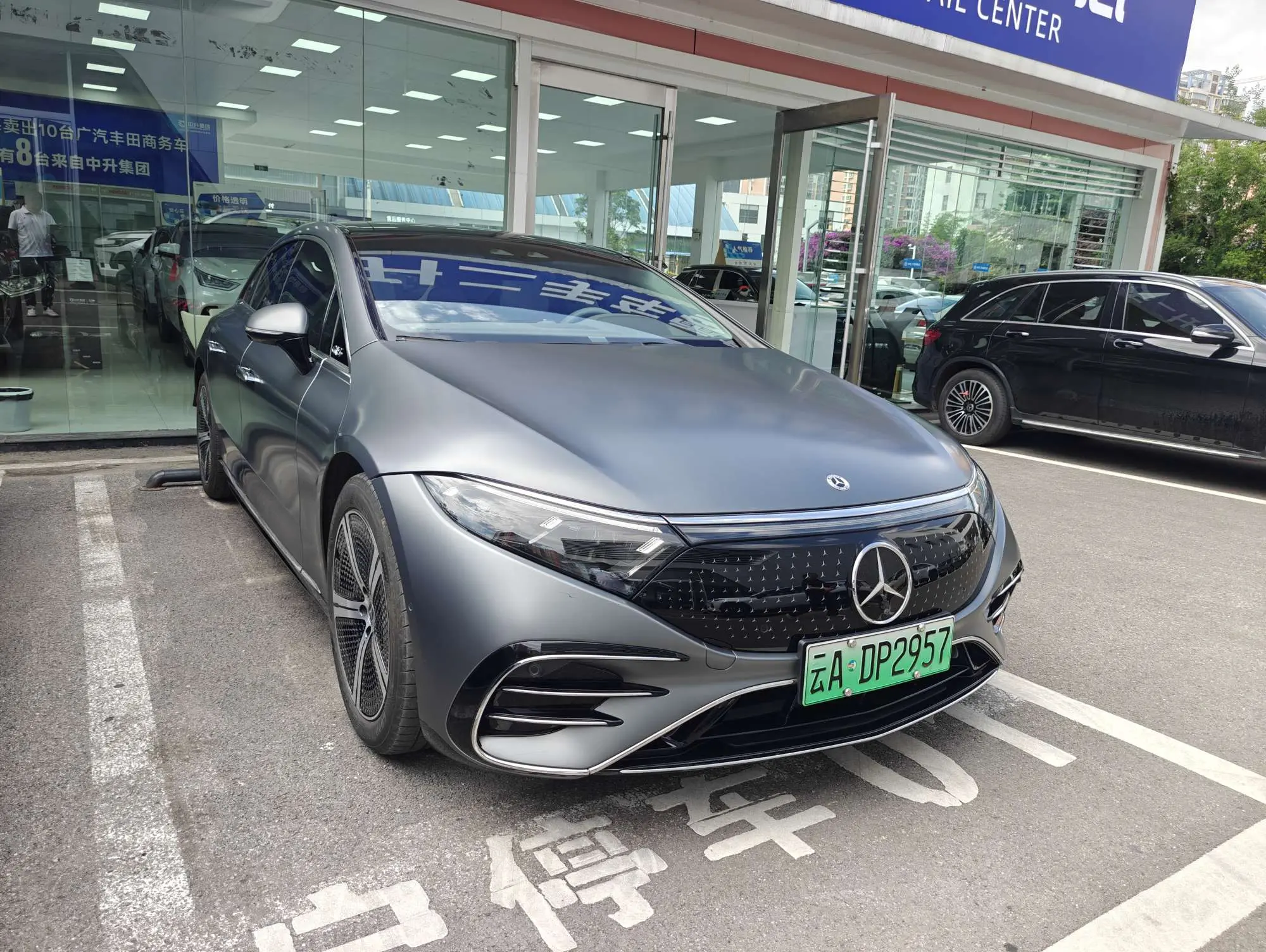 Mercedes-Benz EQS
