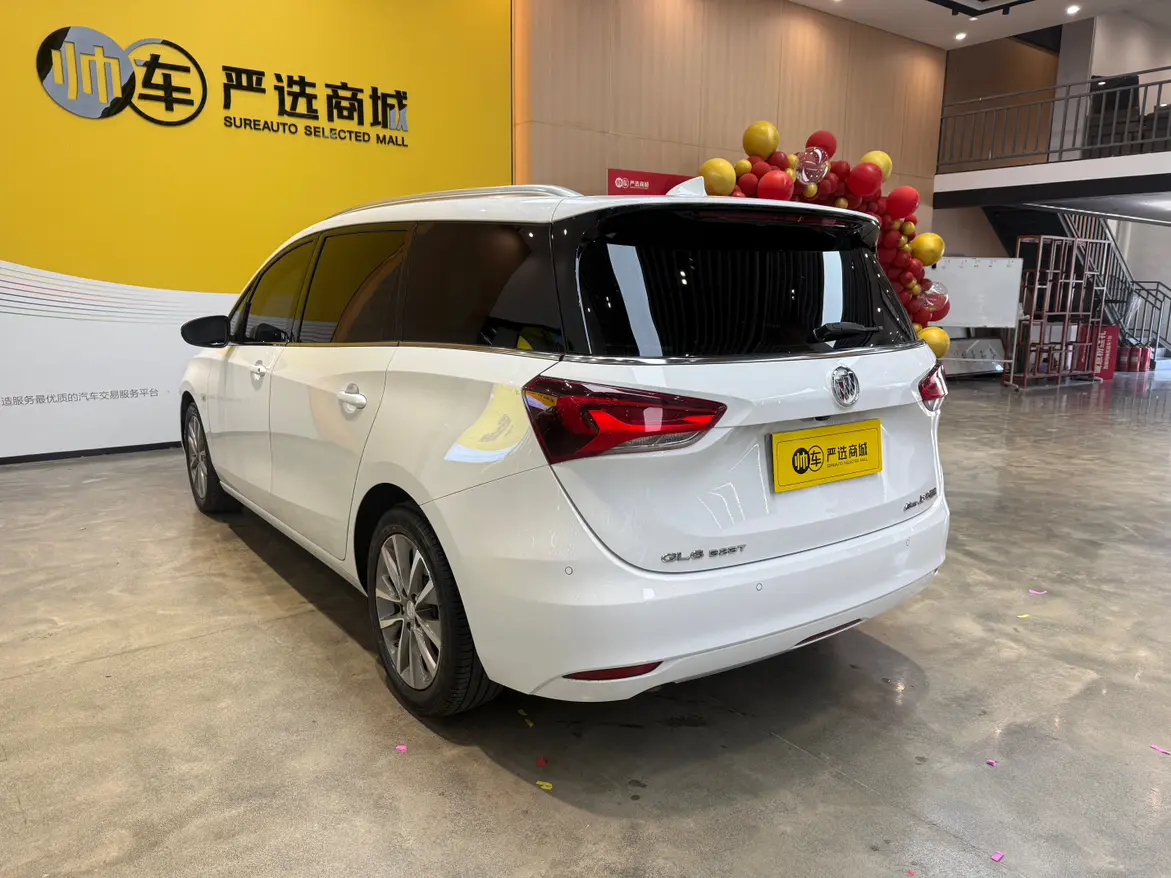Buick GL6