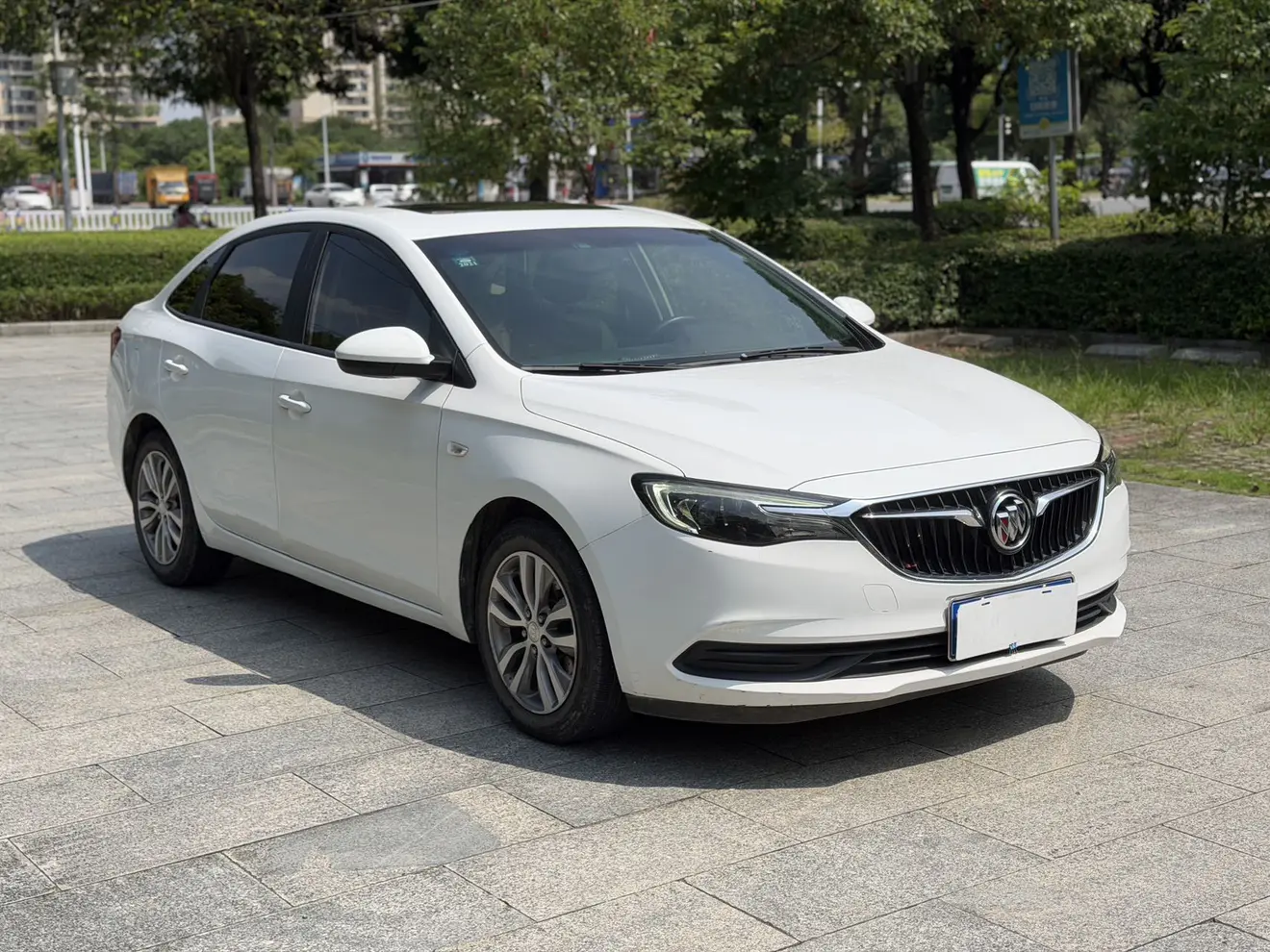Buick Yinglang